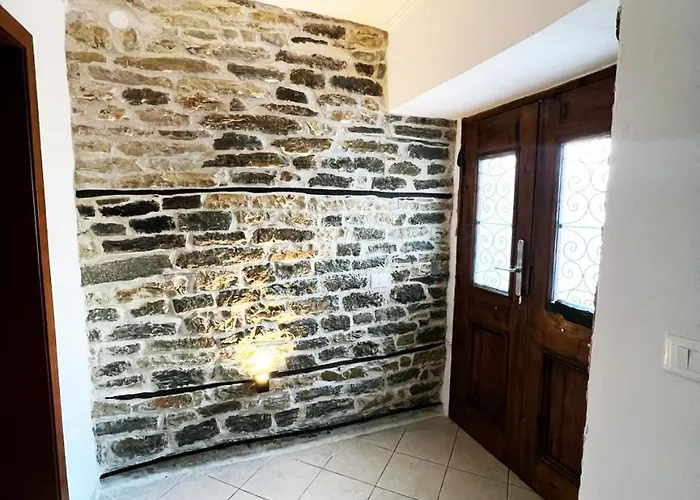 Gasthuis Castle Steps