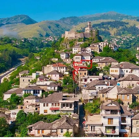 招待所 Castle Steps Gjirokastër