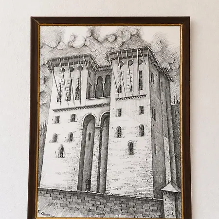 Castle Steps 3*